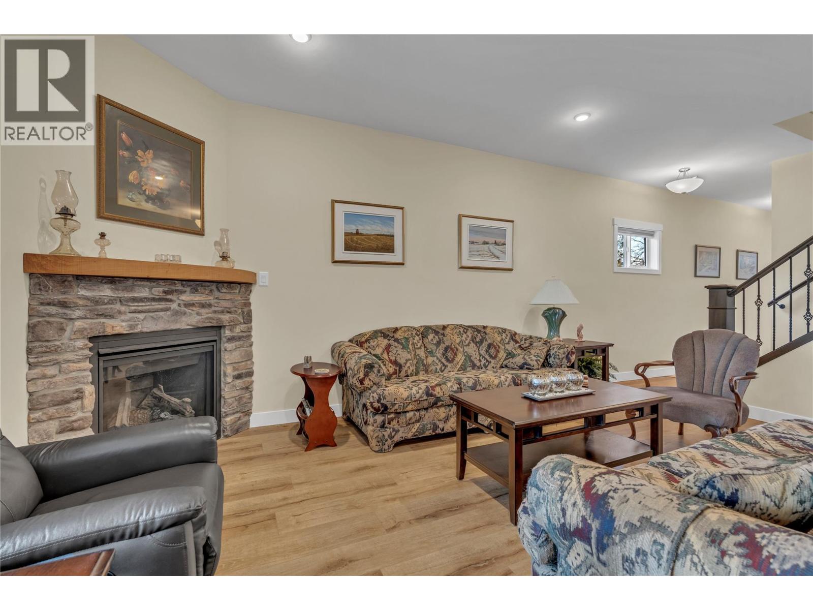 Picture for 1011 Dynes  Avenue