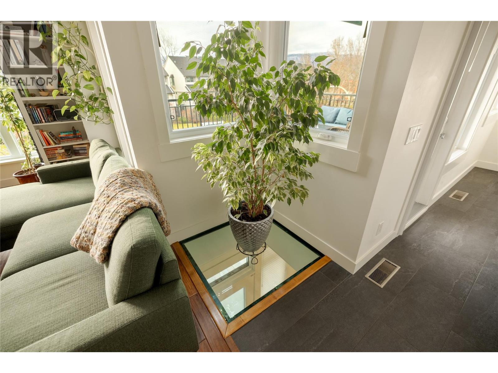 Picture for Unit #116, 2901 Abbott  Street