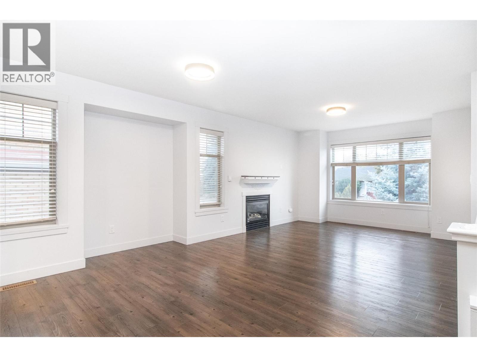 Picture for 560 Christleton  Avenue