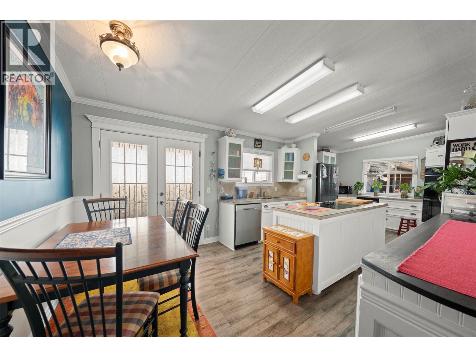 Picture for 1999 Highway 97A 