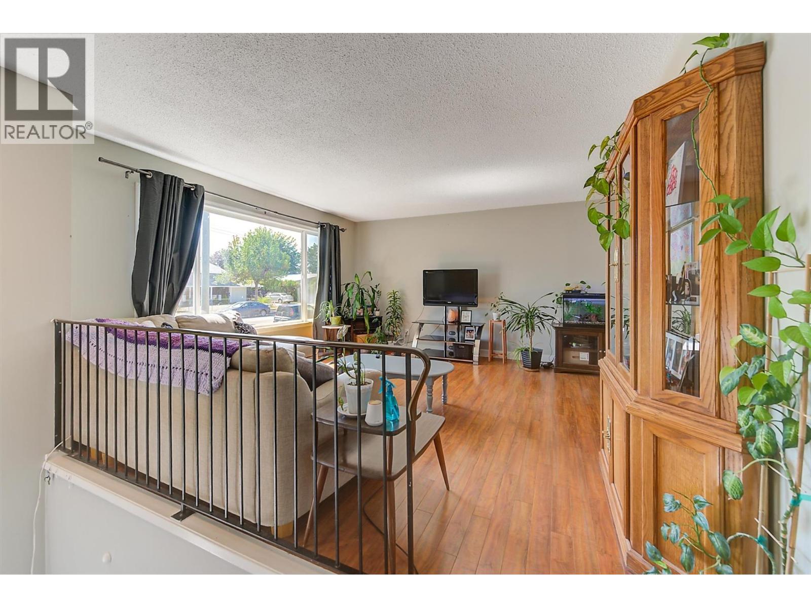 Picture for 280 HOLBROOK  RoadW