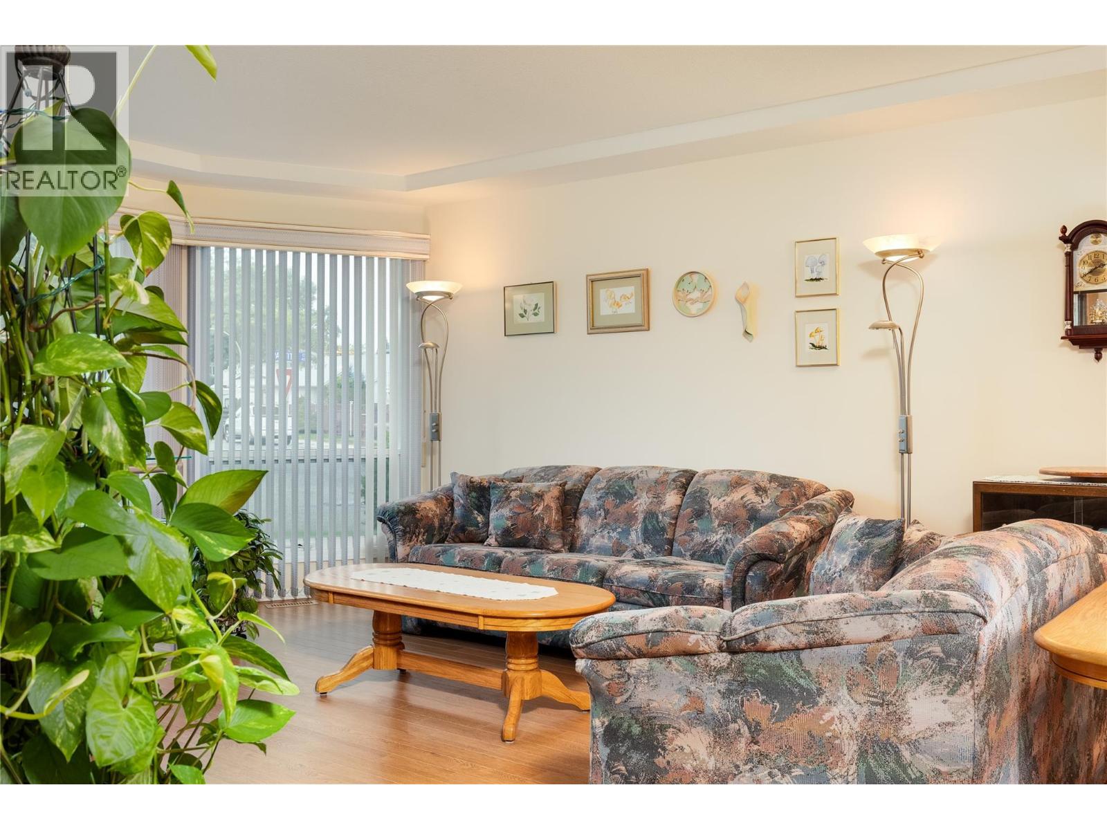 Picture for 438 Parfitt  Court