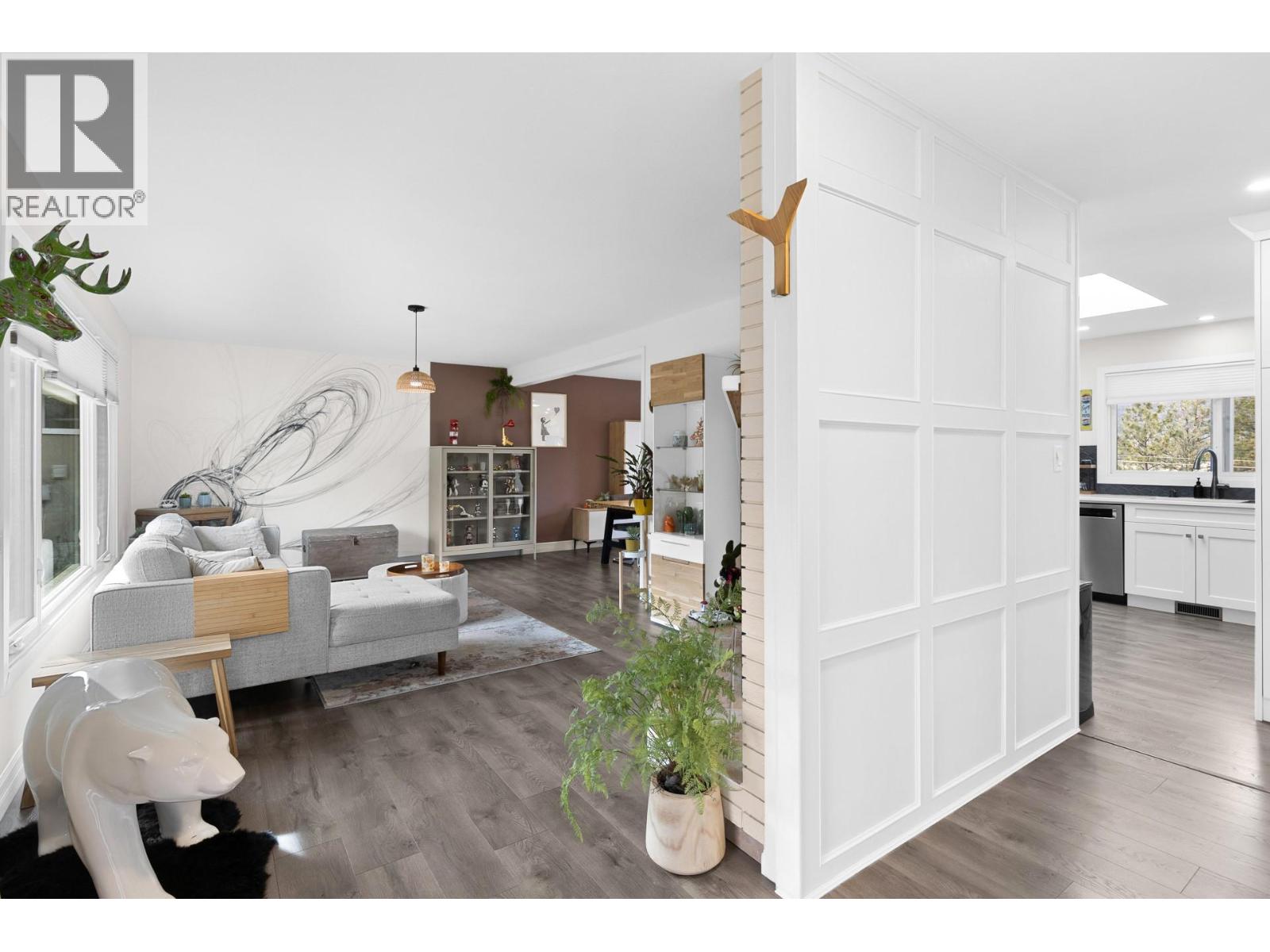 Picture for 2426 Collingwood  Road