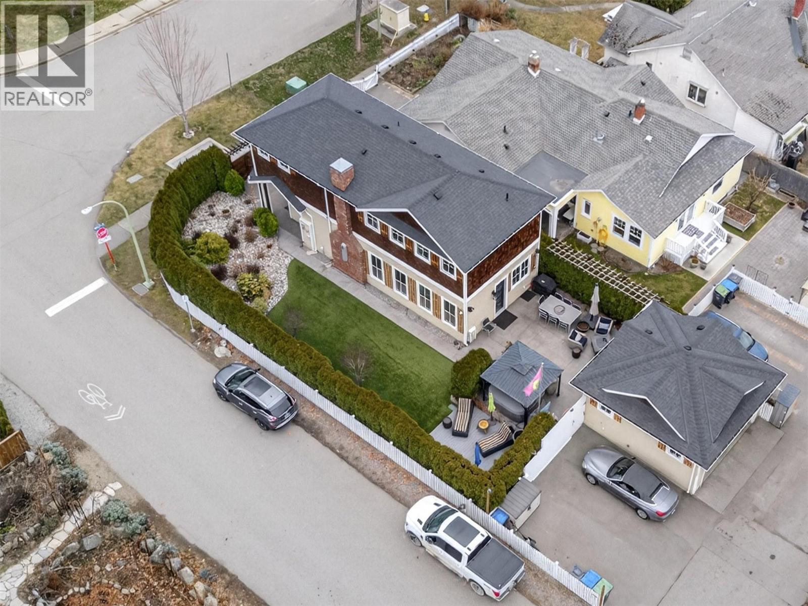 Picture for 1900 Water  Street