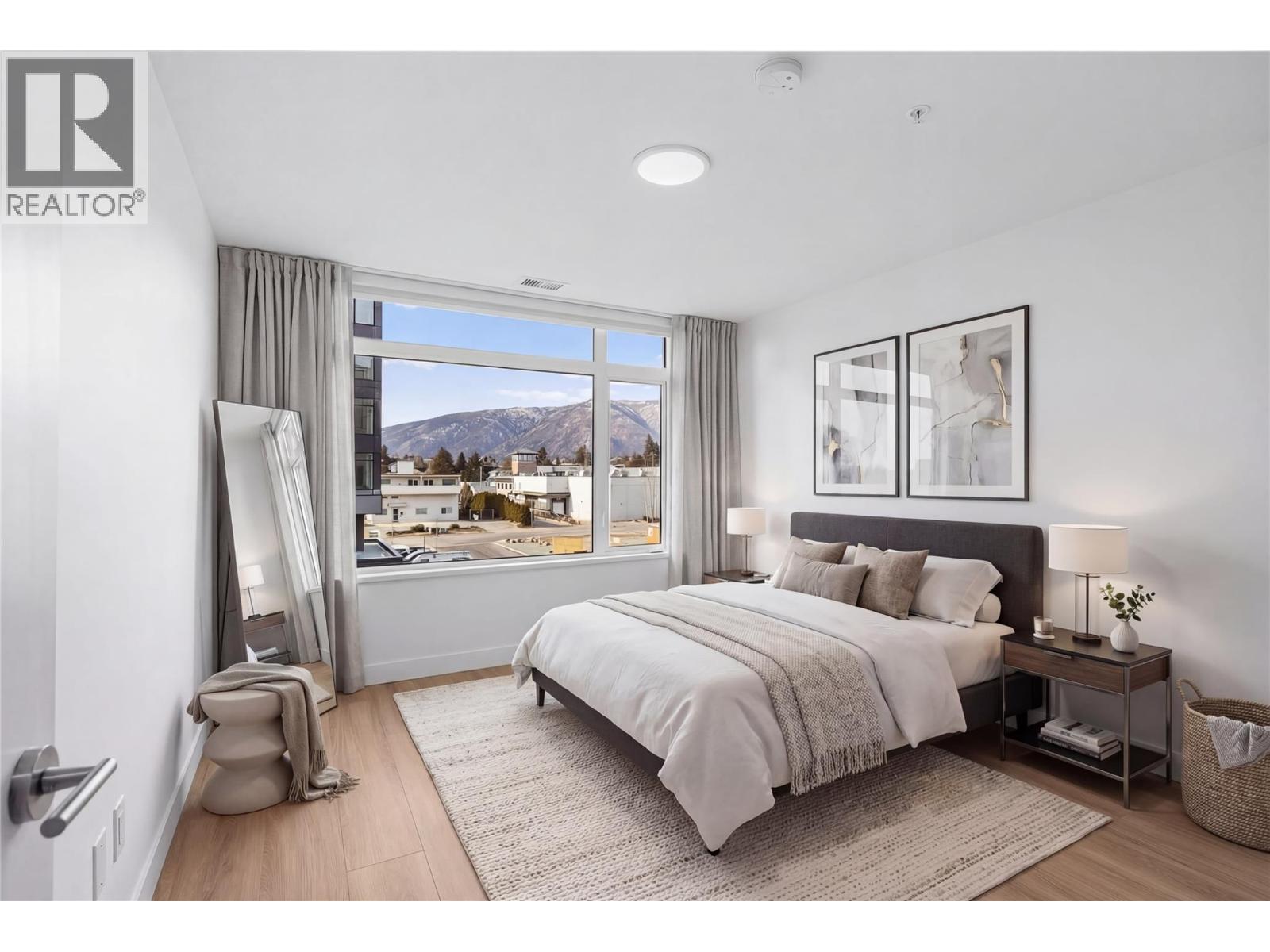 Picture for Unit #301, 2780 Olalla  Road