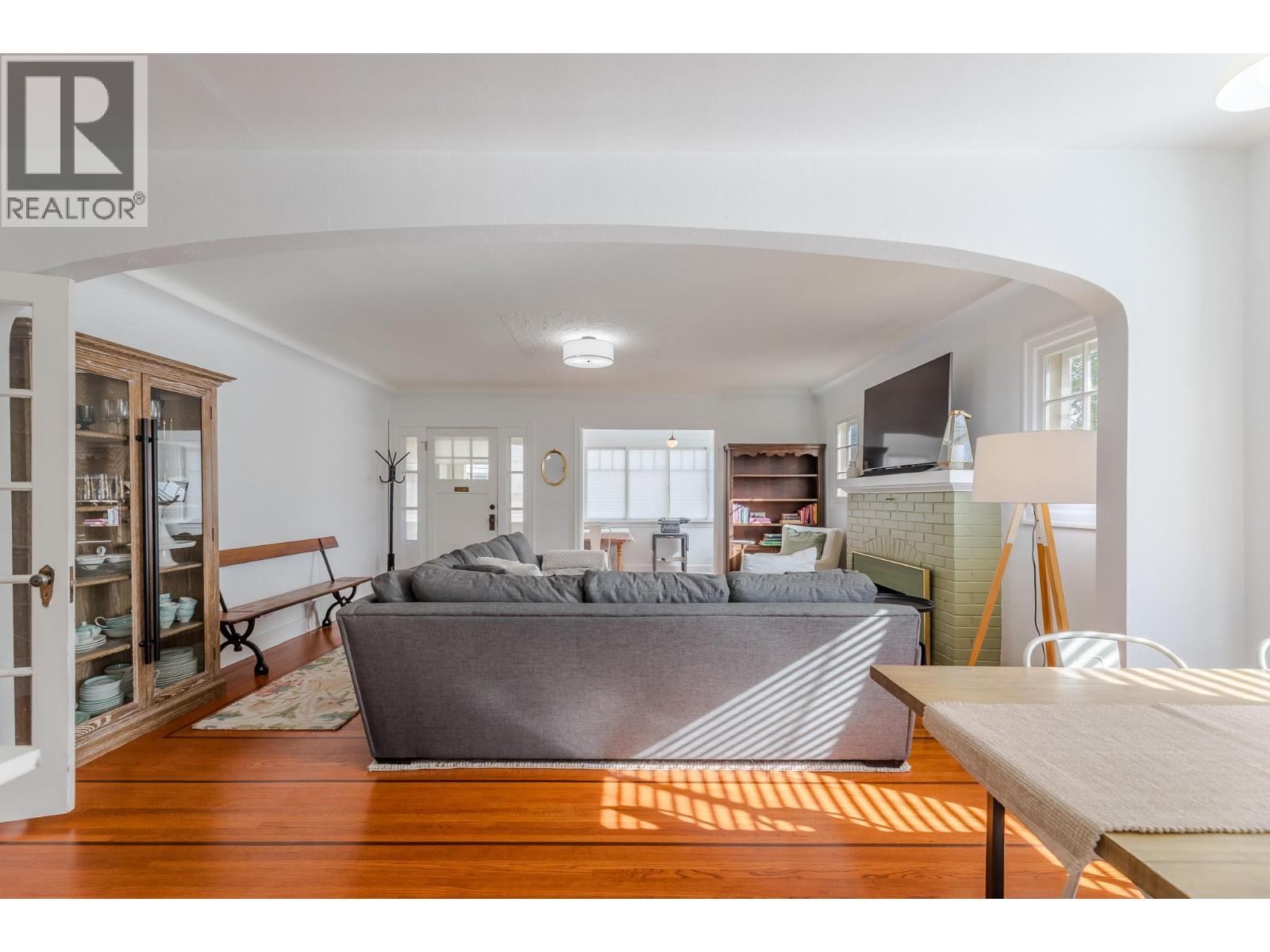 Picture for 1027 Government  Street