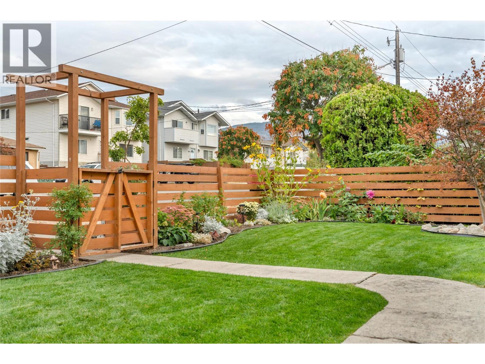 Picture for 551 Burns Street  Street