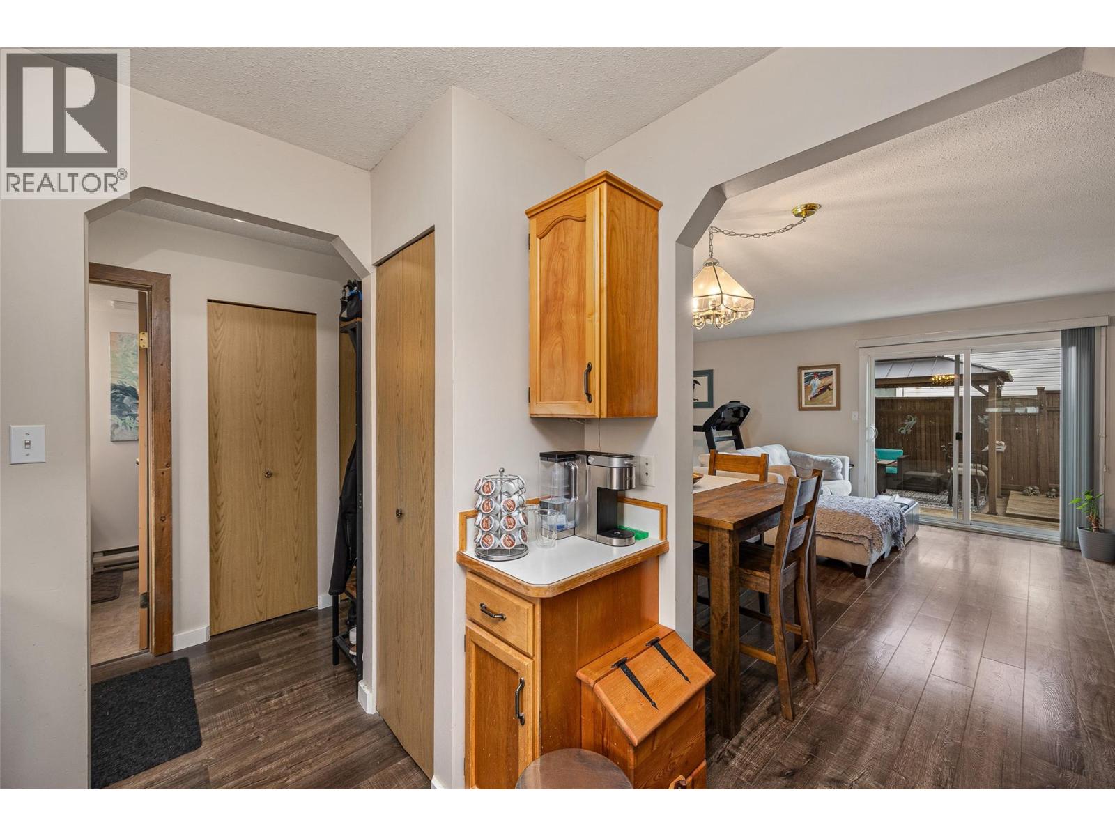 Picture for Unit #104, 970 OAKVILLE  Street