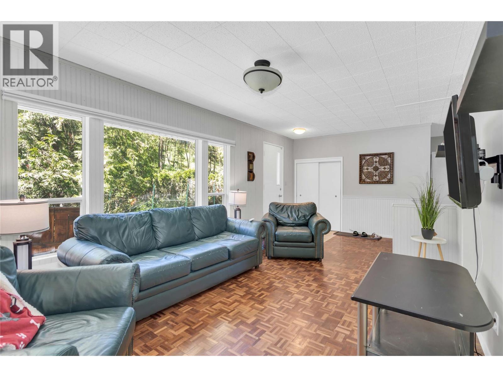 Picture for 365 Clifton  Road