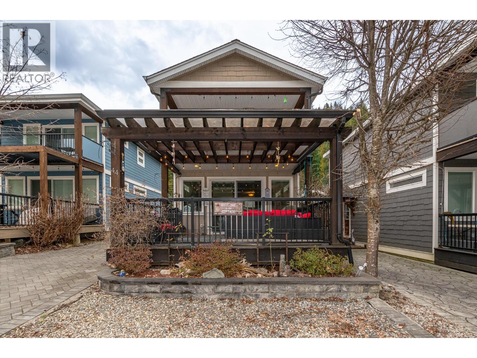 Picture for Unit #44, 8843 97A  Highway