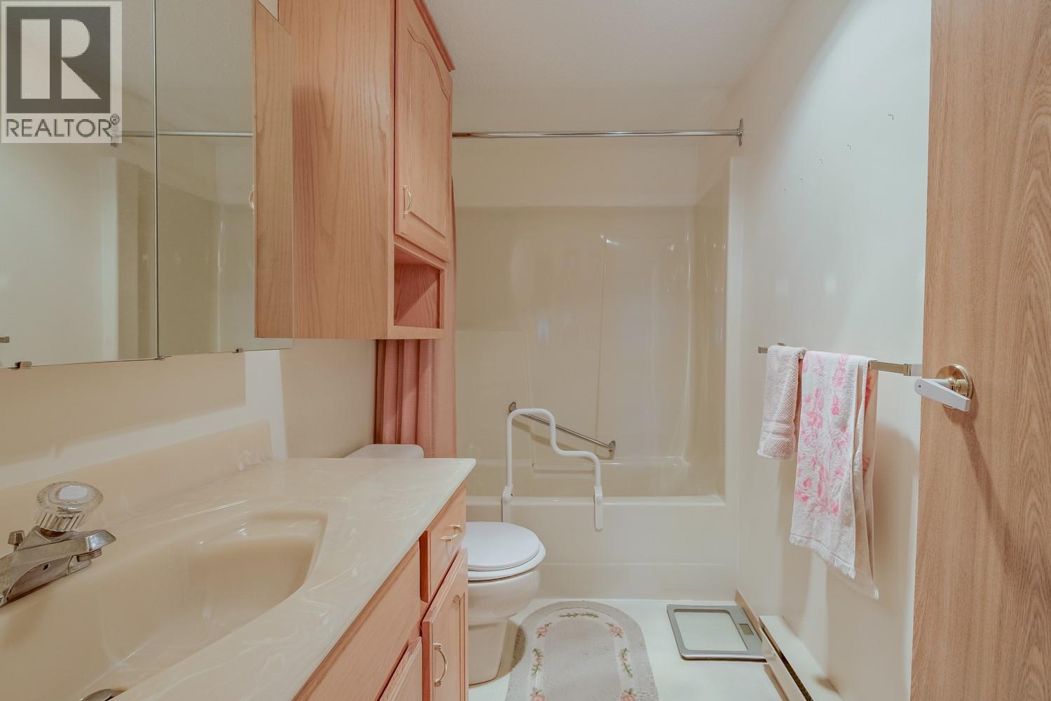 Picture for Unit #209, 195 WARREN  Avenue