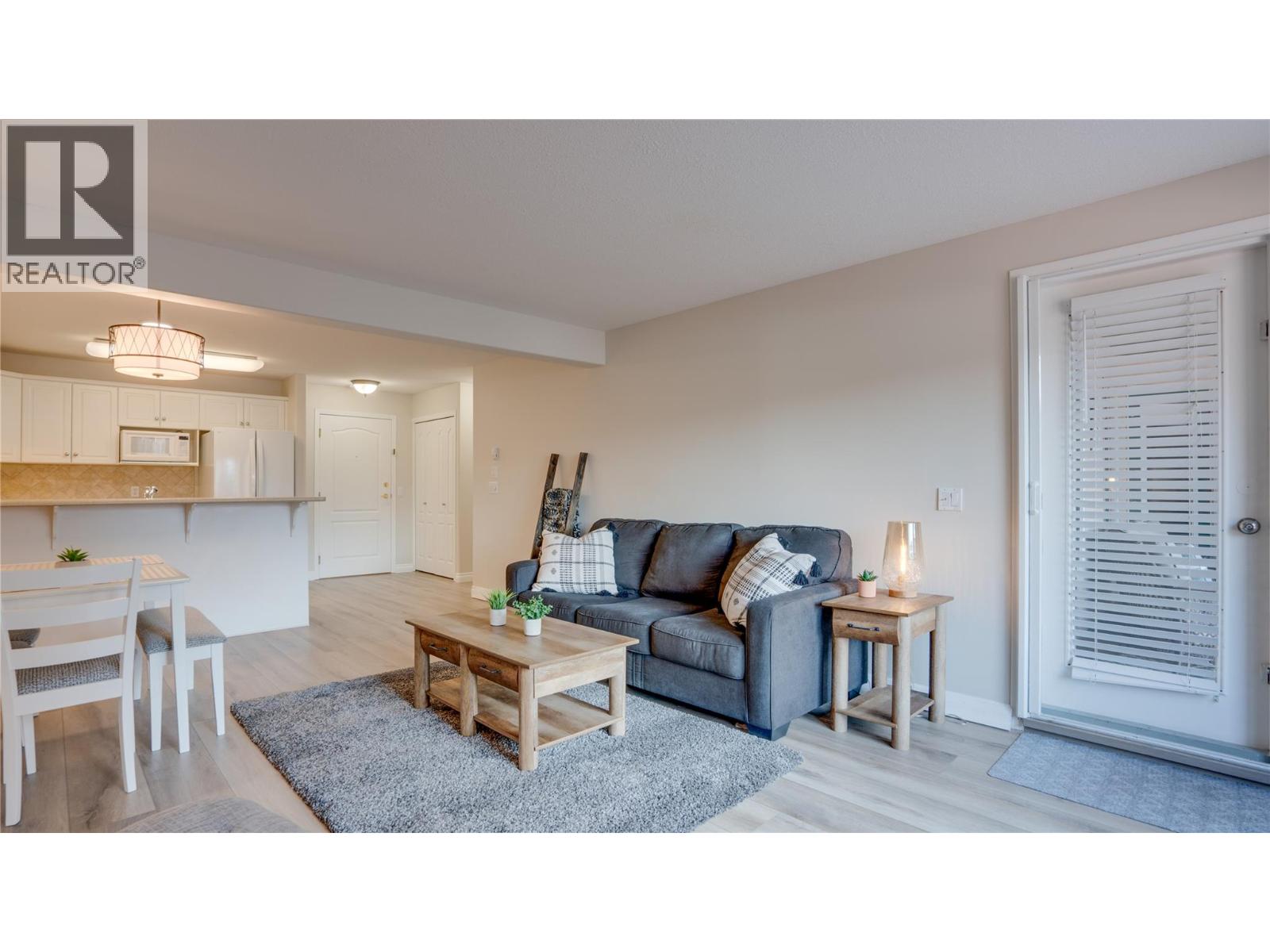 Picture for Unit #111, 1002 Riverside  Avenue