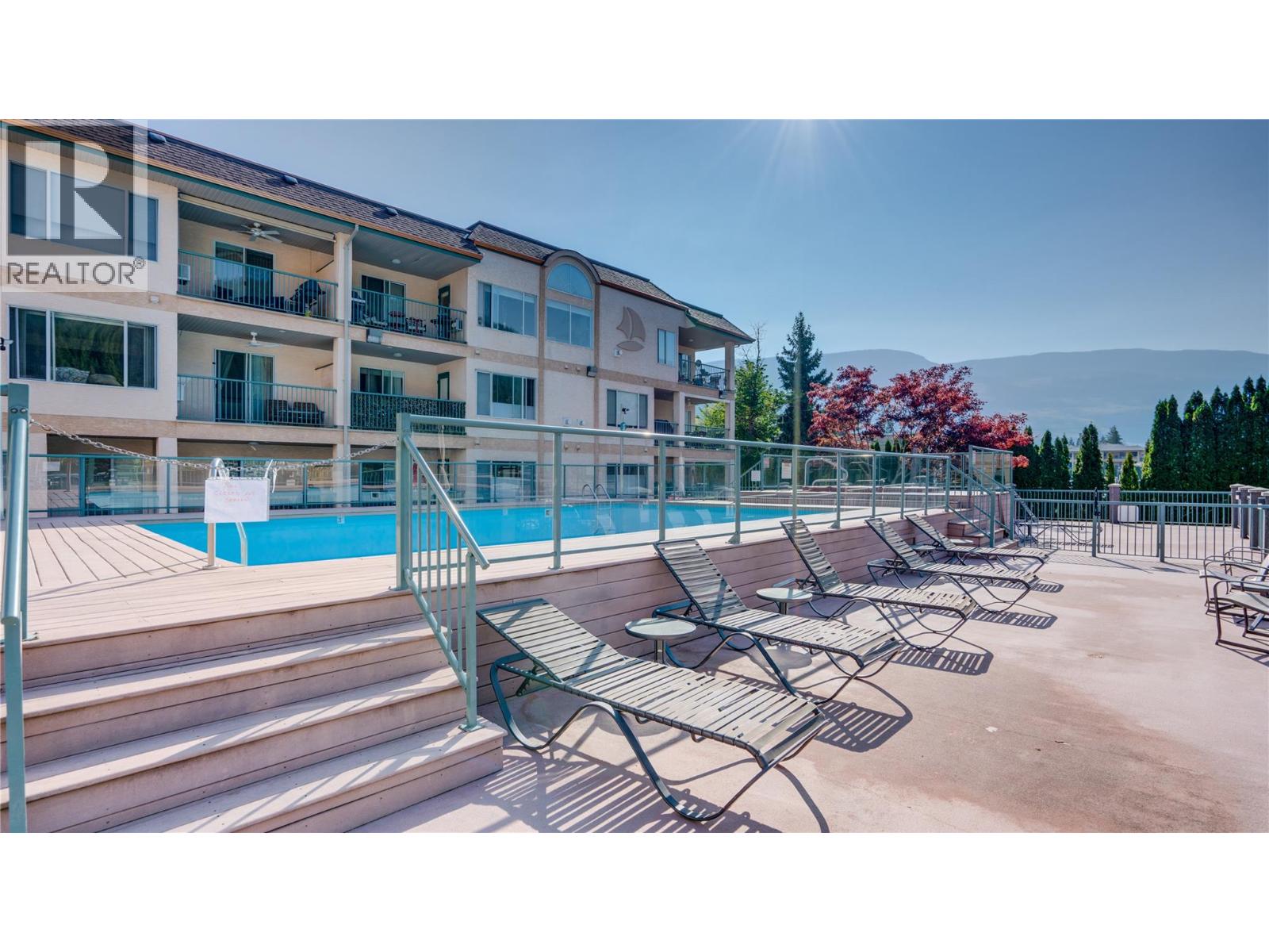 Picture for Unit #111, 1002 Riverside  Avenue