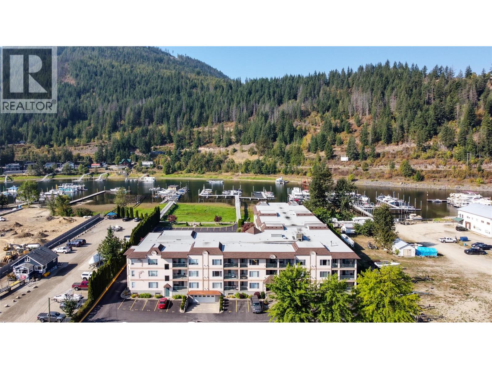 Picture for Unit #111, 1002 Riverside  Avenue