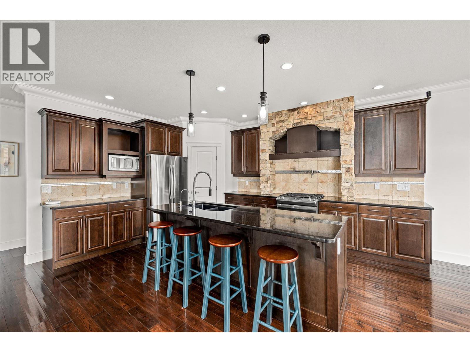 Picture for 2584 Lucinde  Road