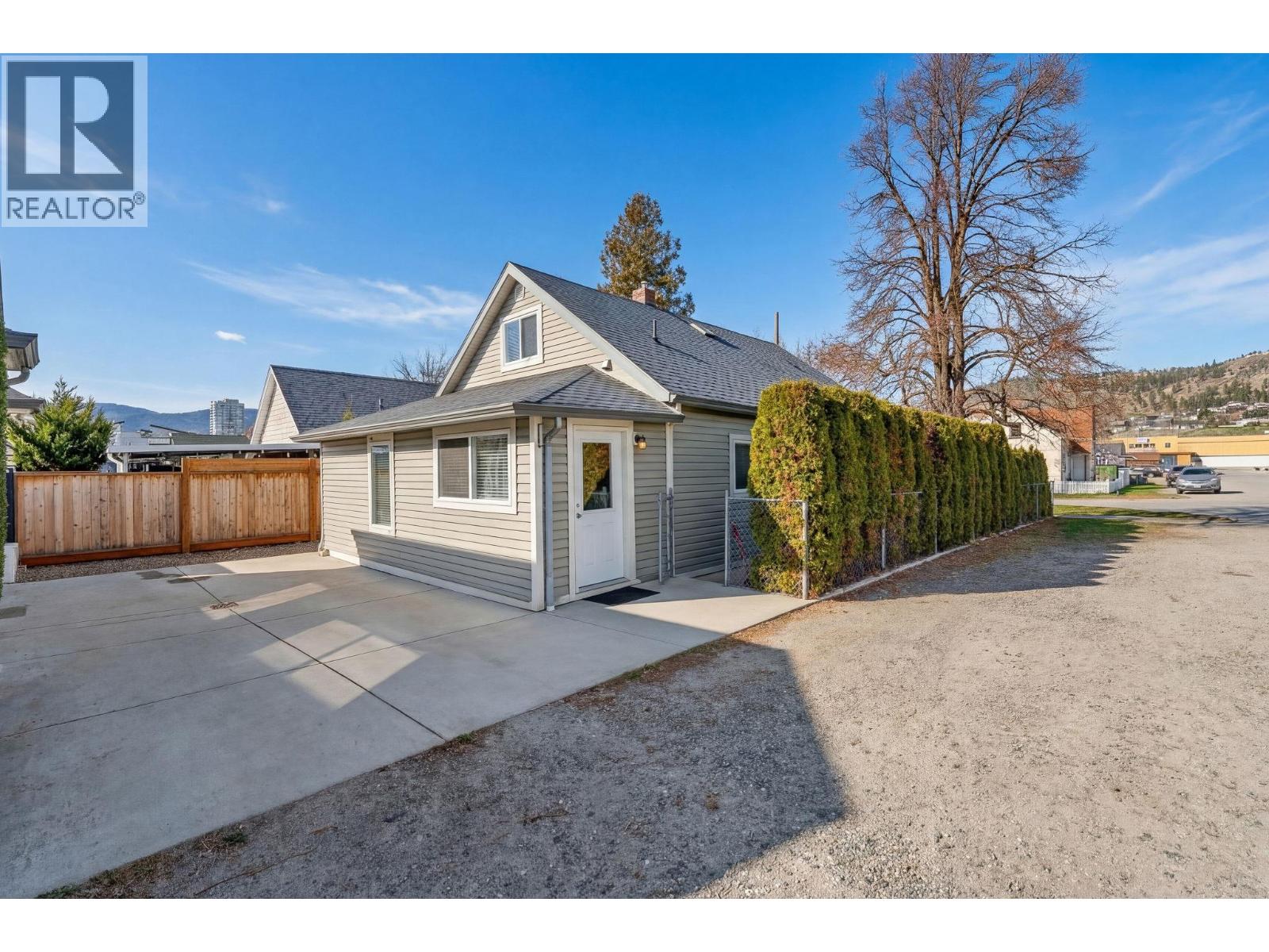 Picture for 991 Coronation  Avenue