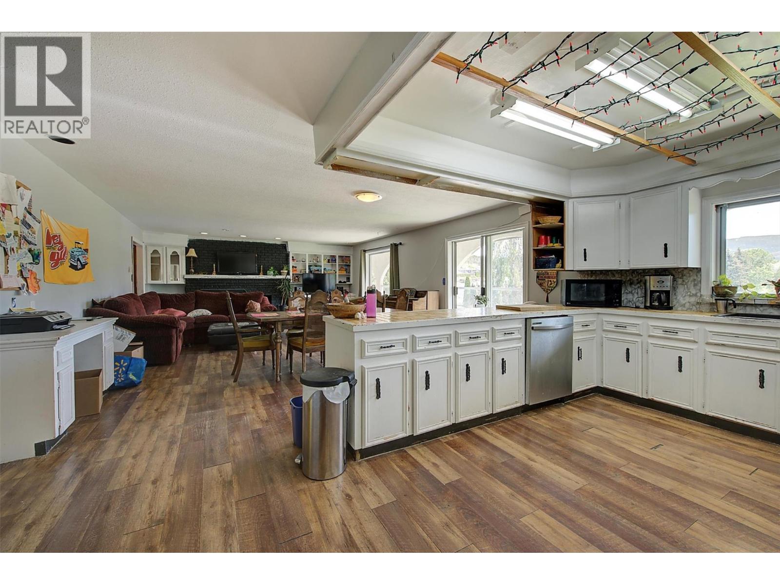 Picture for 215 Arab  Road