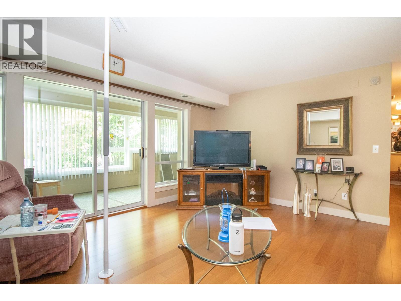 Picture for Unit #115A, 1045 Sutherland  Avenue