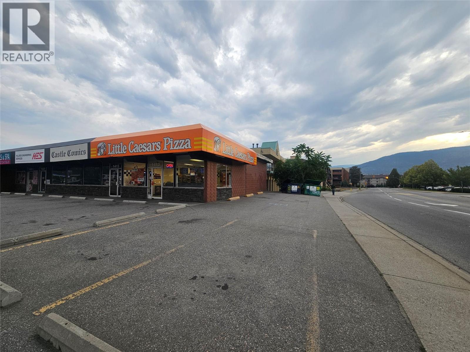 Picture for 1413 Main  Street