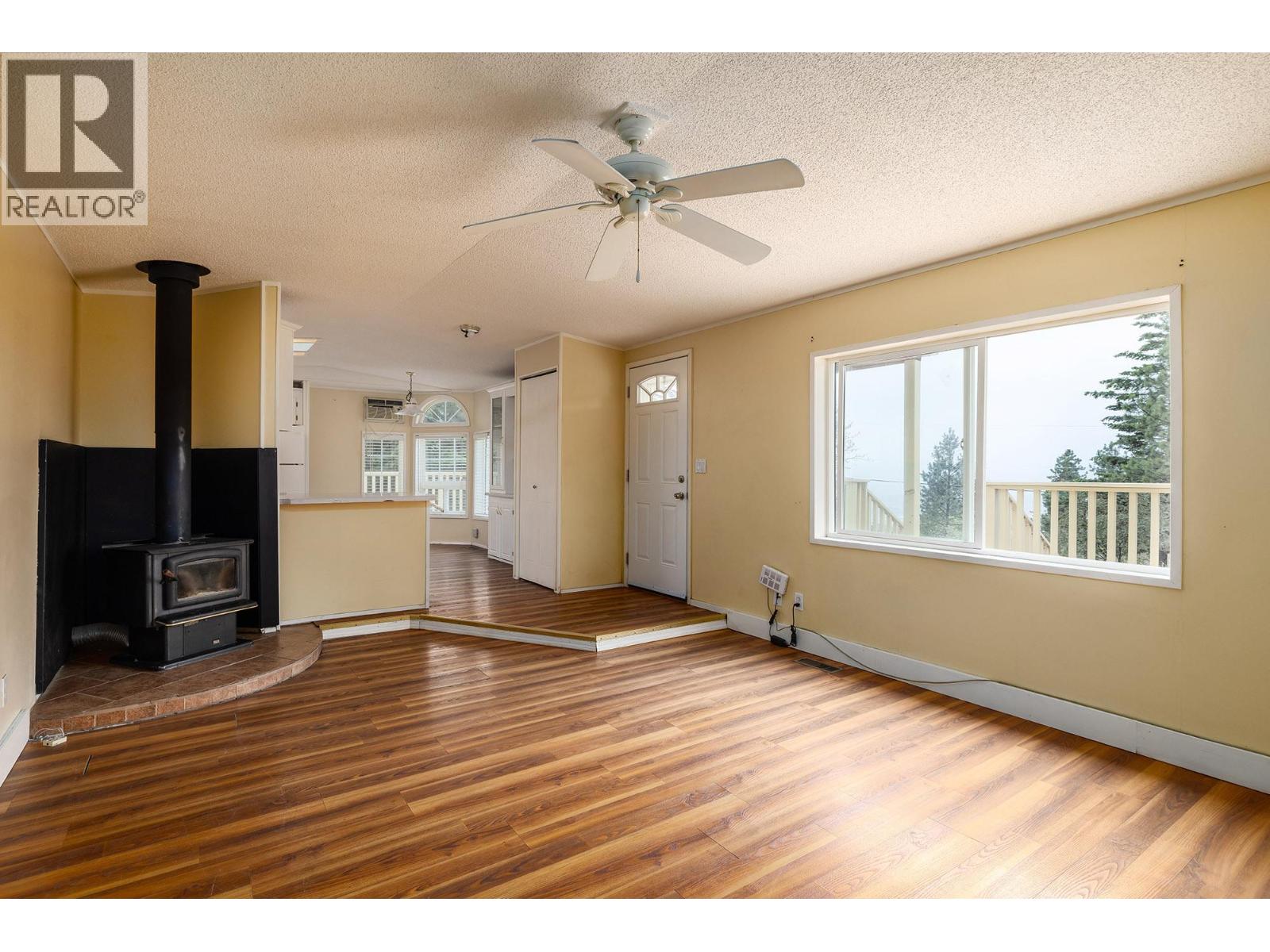 Picture for 6439 Farmers  Drive