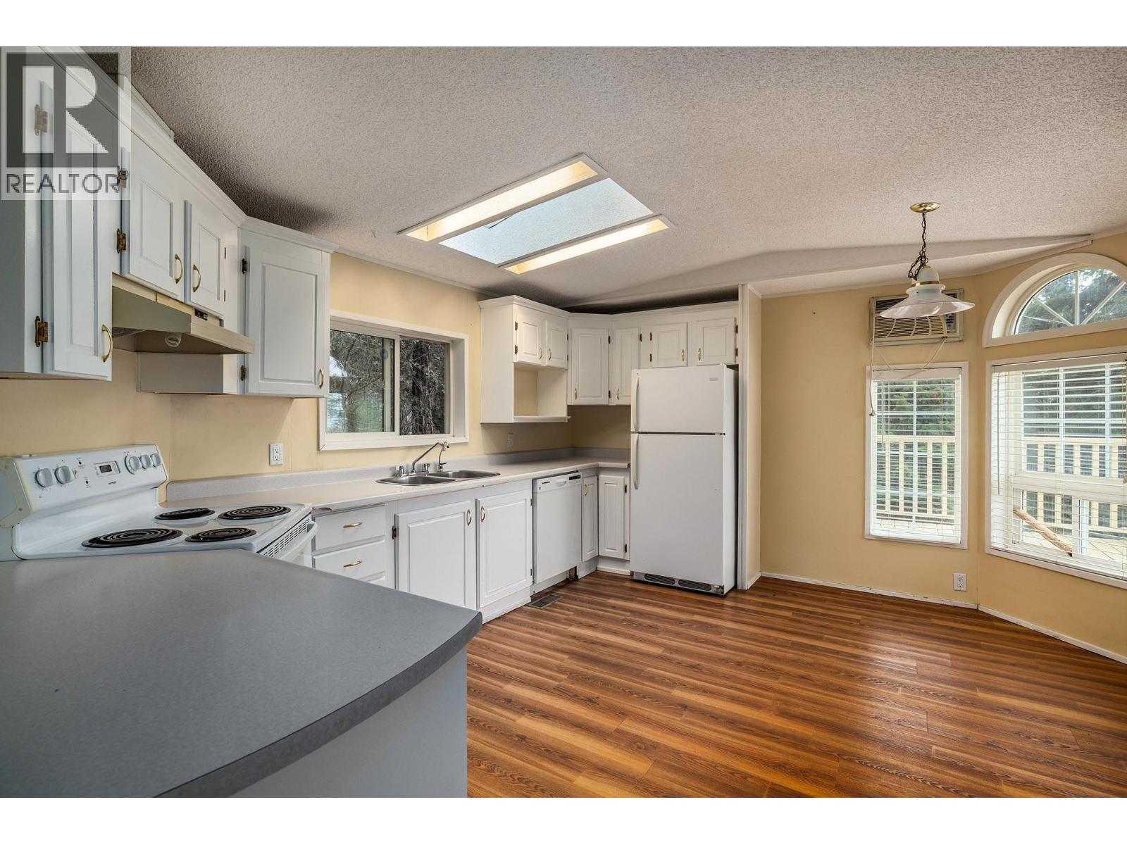 Picture for 6439 Farmers  Drive