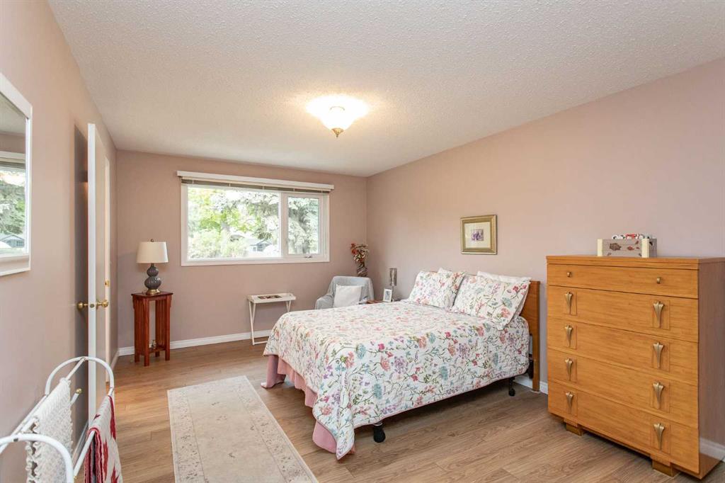 Picture for 146 Welton Crescent  https://www.cirrealty.ca/reb/cara/0/A2263910_15.jpg