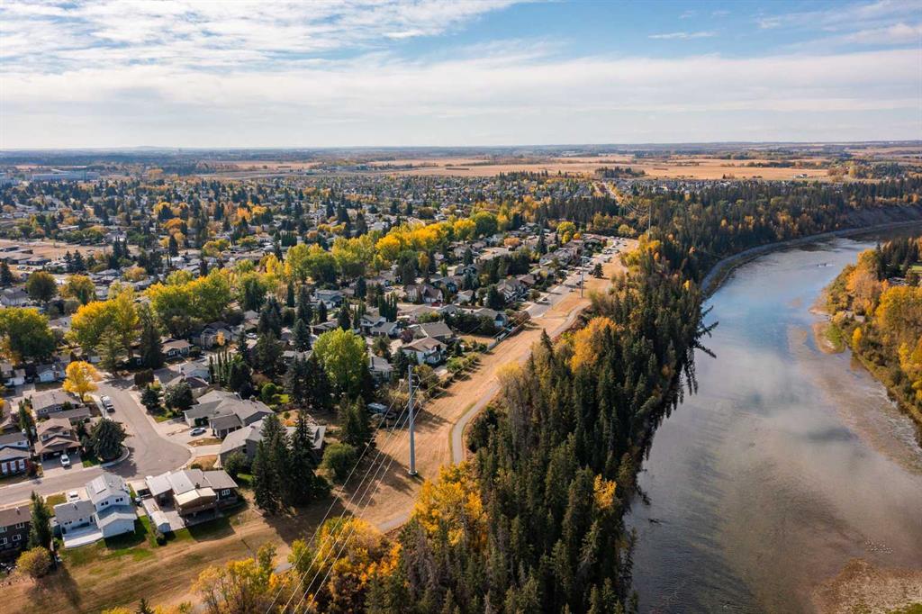 Picture for 146 Welton Crescent  https://www.cirrealty.ca/reb/cara/0/A2263910_37.jpg
