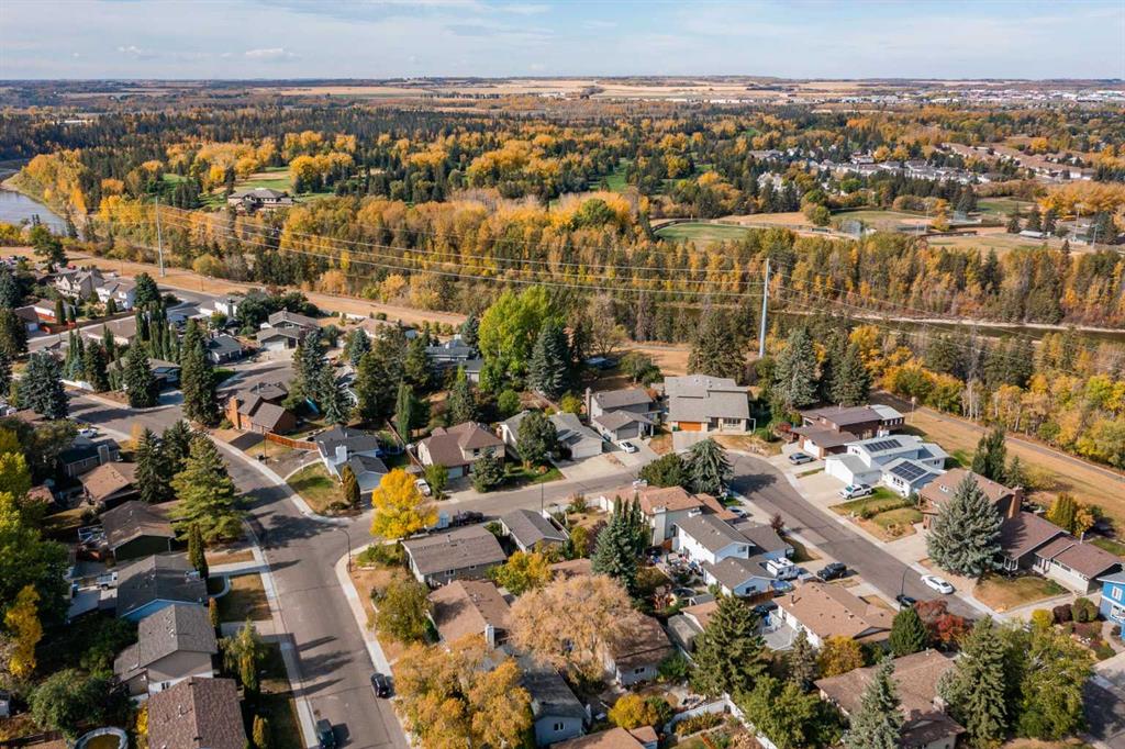 Picture for 146 Welton Crescent  https://www.cirrealty.ca/reb/cara/0/A2263910_38.jpg