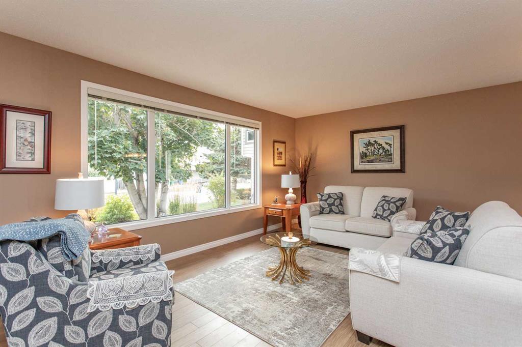 Picture for 146 Welton Crescent  https://www.cirrealty.ca/reb/cara/0/A2263910_4.jpg