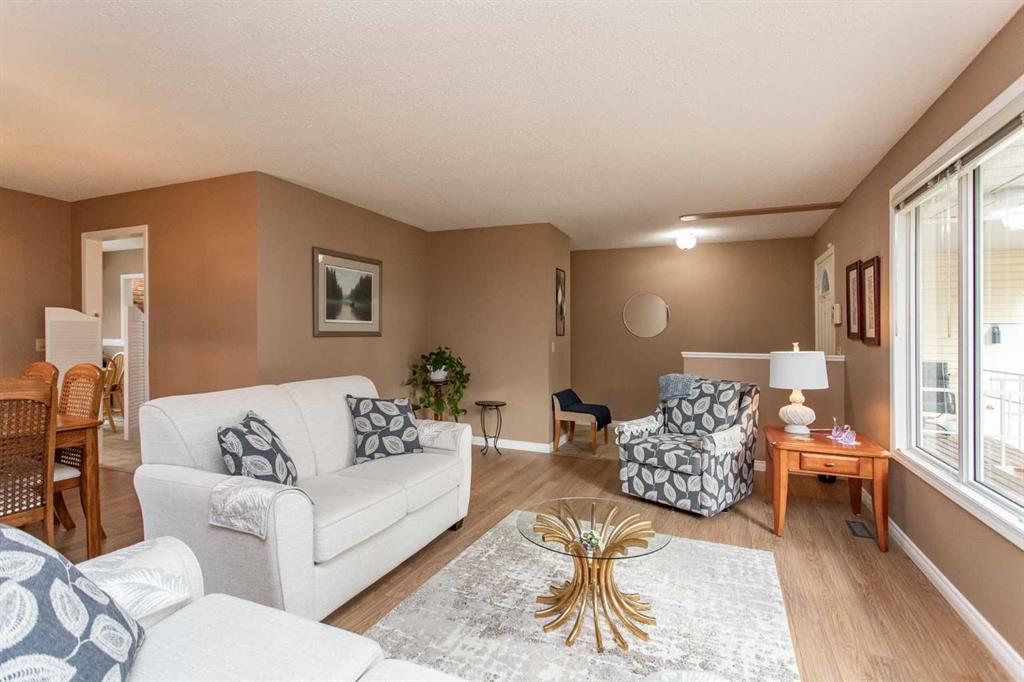 Picture for 146 Welton Crescent  https://www.cirrealty.ca/reb/cara/0/A2263910_6.jpg