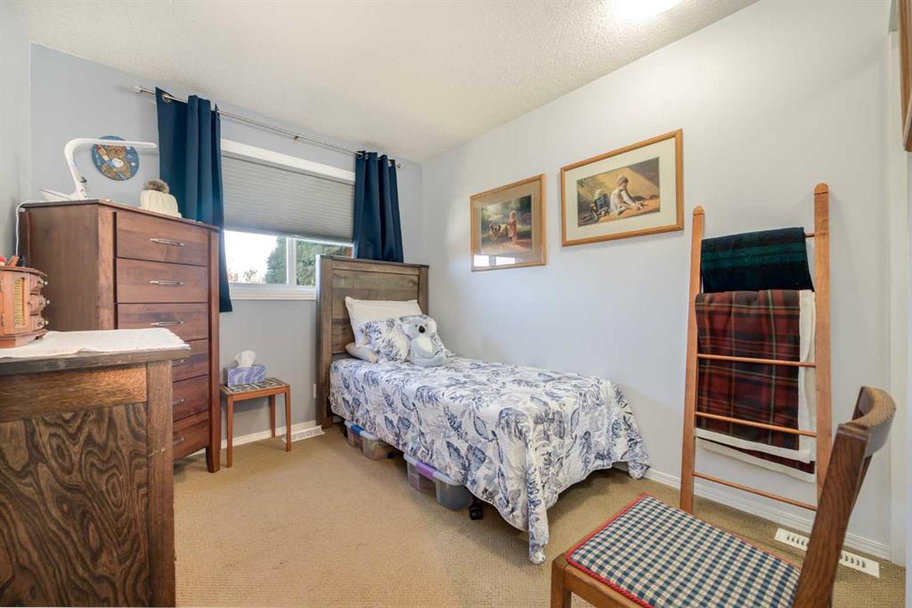 Picture for 55 Mclevin Crescent  https://www.cirrealty.ca/reb/cara/0/A2264820_22.jpg