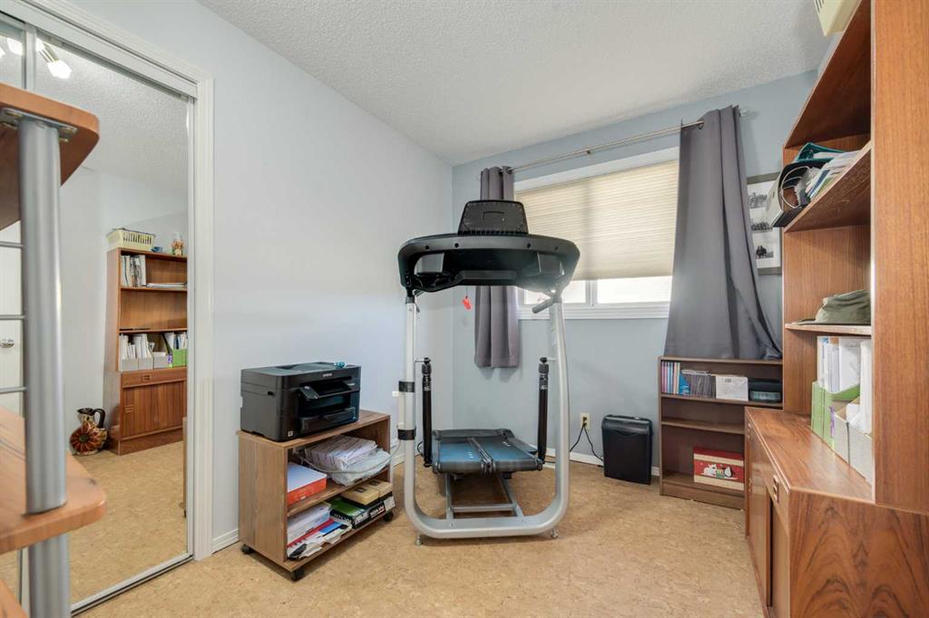 Picture for 55 Mclevin Crescent  https://www.cirrealty.ca/reb/cara/0/A2264820_23.jpg