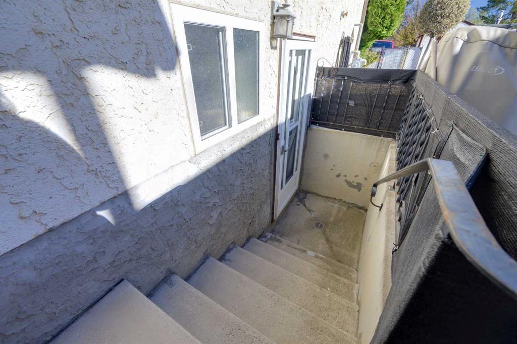 Picture for 55 Mclevin Crescent  https://www.cirrealty.ca/reb/cara/0/A2264820_33.jpg