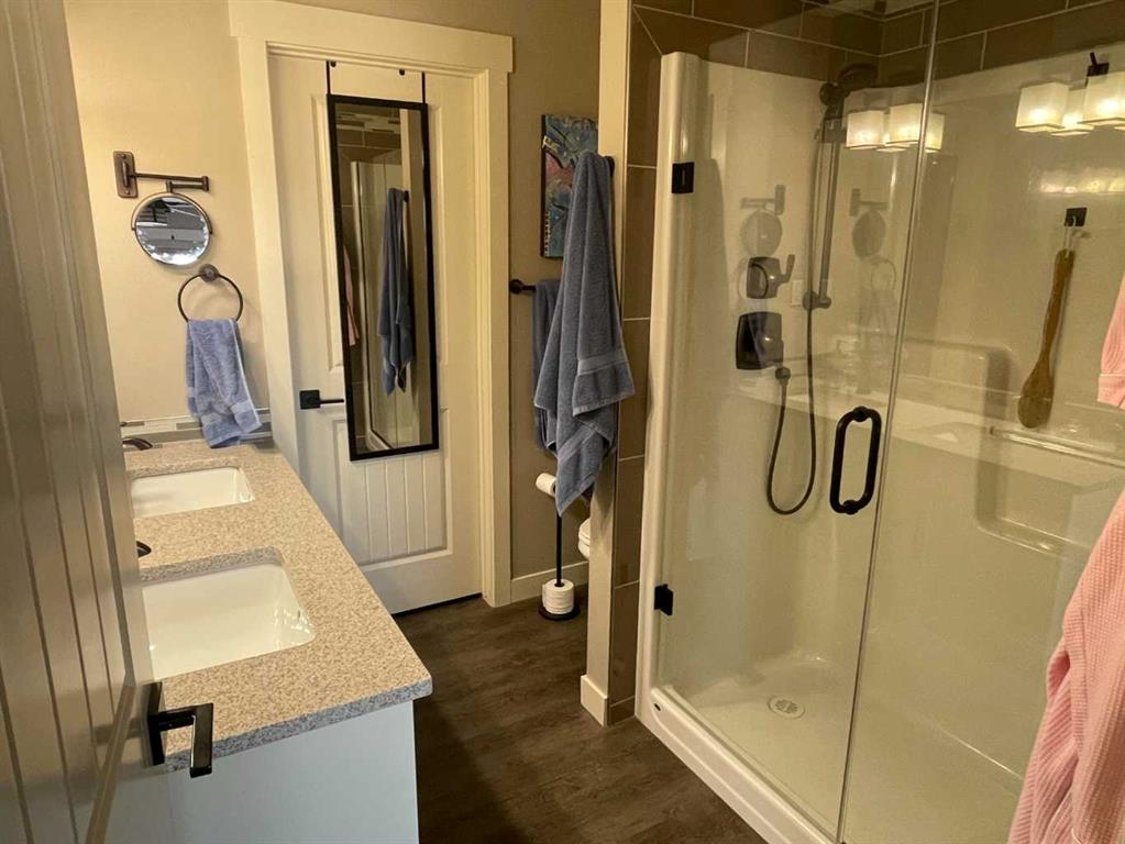 Picture for 124, 5210 Lakeshore Drive 