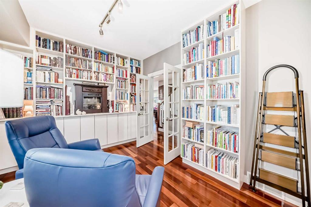Picture for 35 Aspen Heights Way   https://www.cirrealty.ca/reb/cara/0/A2266660_17.jpg