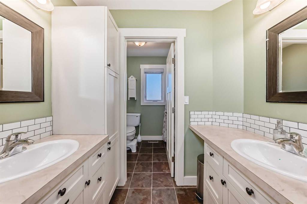 Picture for 35 Aspen Heights Way   https://www.cirrealty.ca/reb/cara/0/A2266660_38.jpg