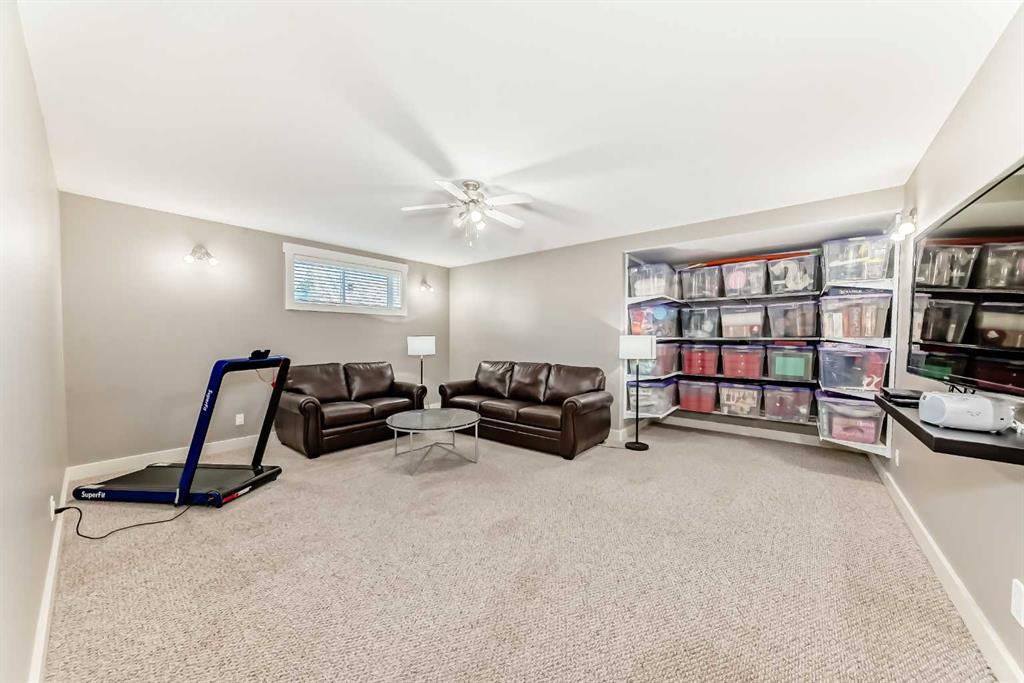 Picture for 35 Aspen Heights Way   https://www.cirrealty.ca/reb/cara/0/A2266660_41.jpg
