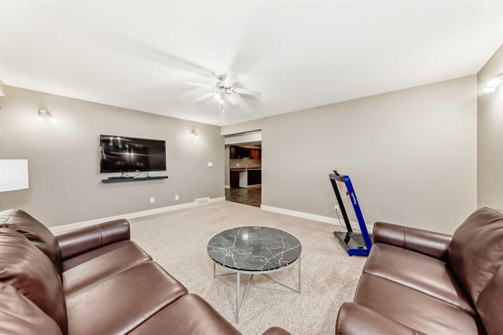 Picture for 35 Aspen Heights Way   https://www.cirrealty.ca/reb/cara/0/A2266660_42.jpg