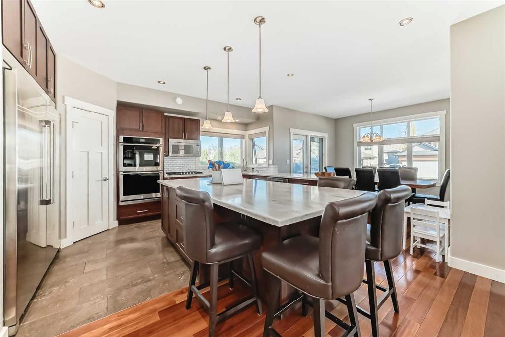 Picture for 35 Aspen Heights Way   https://www.cirrealty.ca/reb/cara/0/A2266660_7.jpg