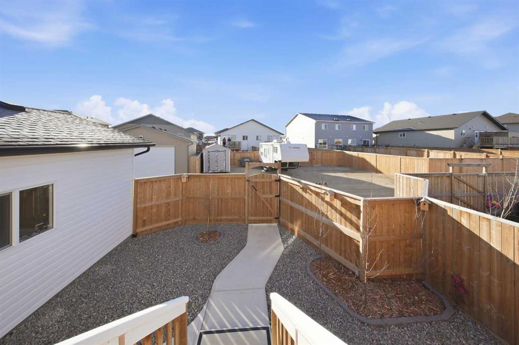 Picture for 69 Mackenzie Avenue  https://www.cirrealty.ca/reb/cara/0/A2267310_28.jpg