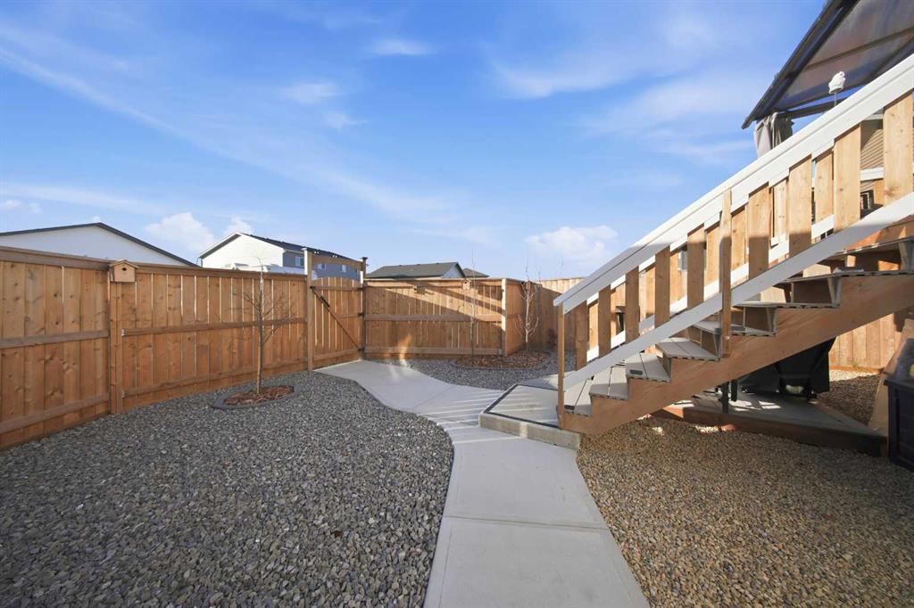 Picture for 69 Mackenzie Avenue  https://www.cirrealty.ca/reb/cara/0/A2267310_31.jpg