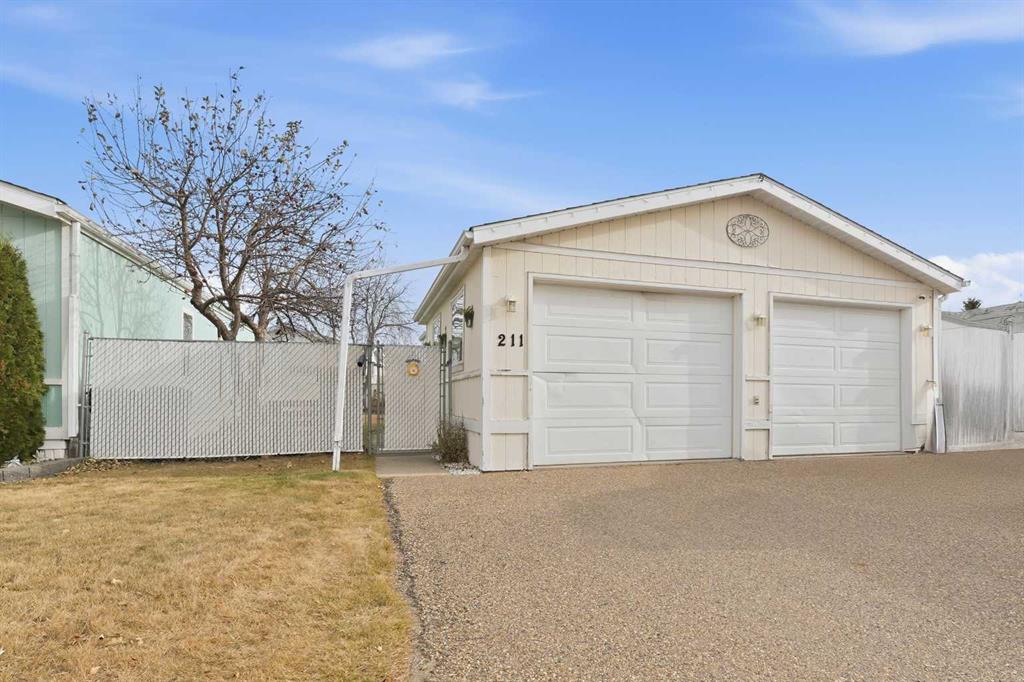 Picture for 211, 37543 England Way  