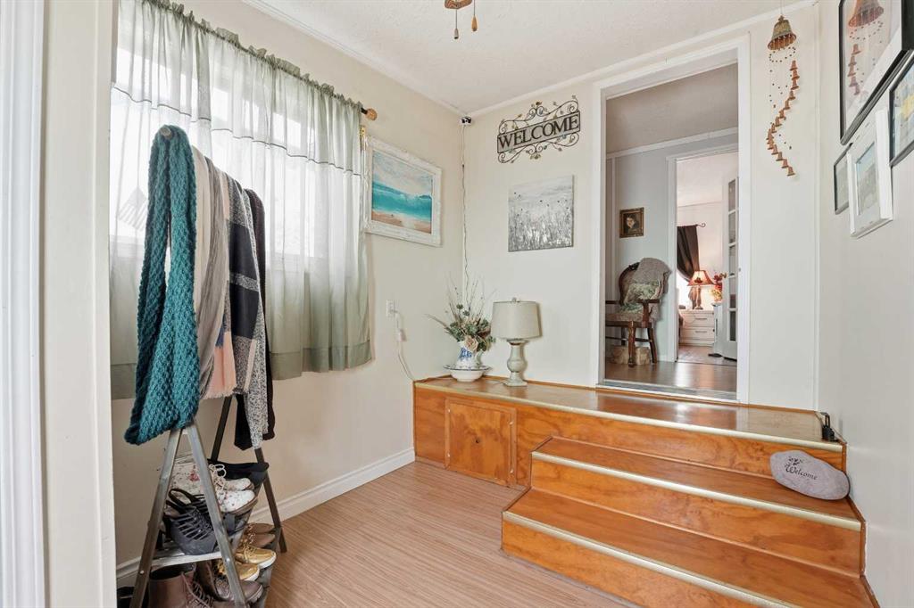 Picture for 211, 37543 England Way  