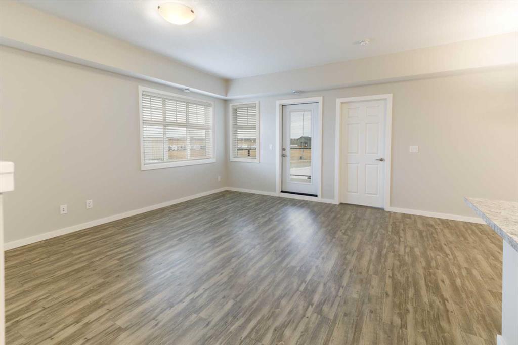 Picture for E2, 5300 Vista Trail 