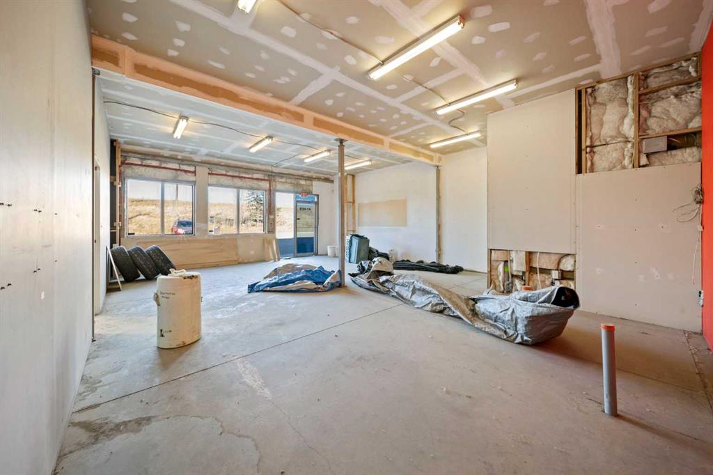 Picture for 10 &amp; 20, 8028 Edgar Industrial Crescent 