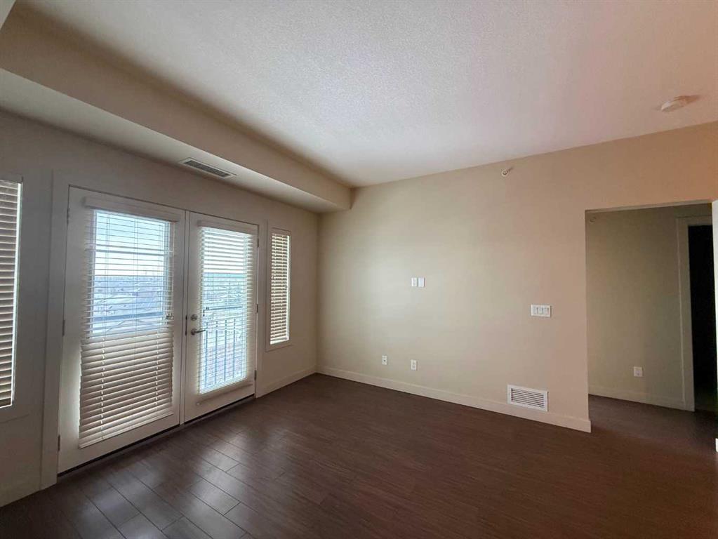 Picture for 5402, 2660 22 Street 