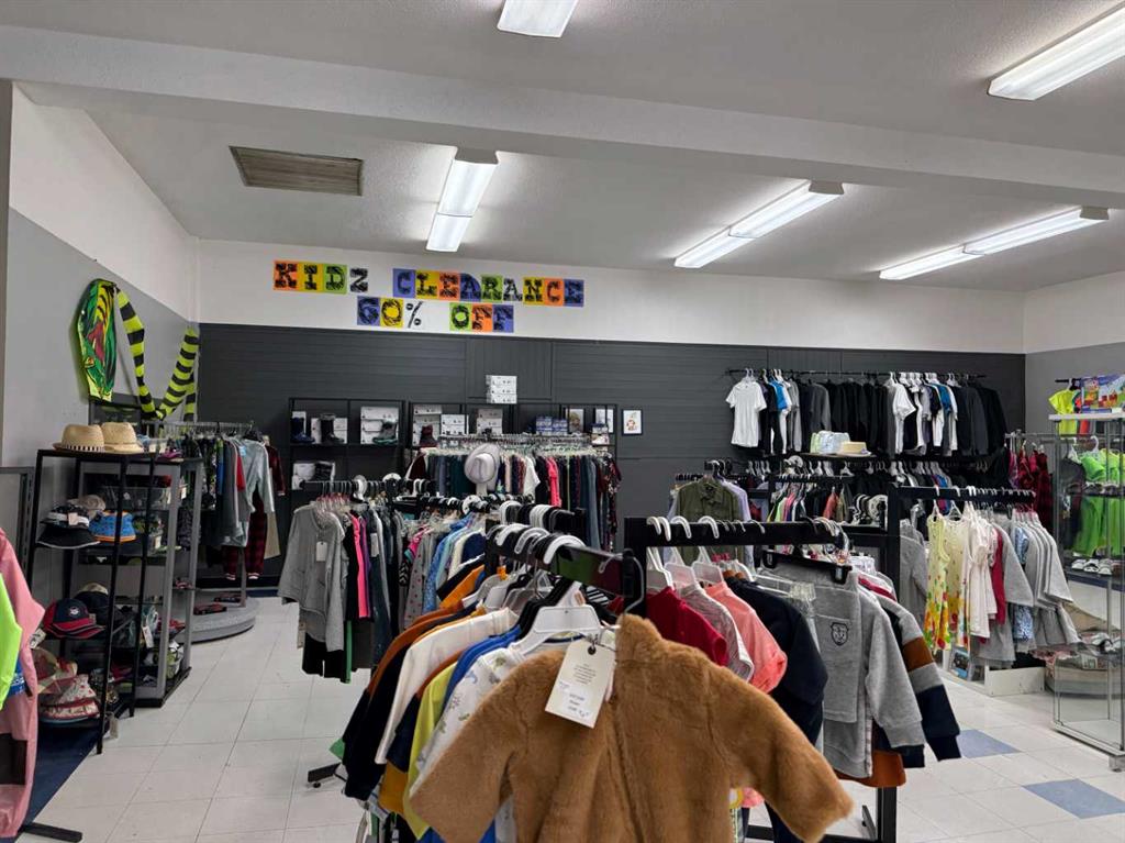 Picture for 5004 51 Ave  