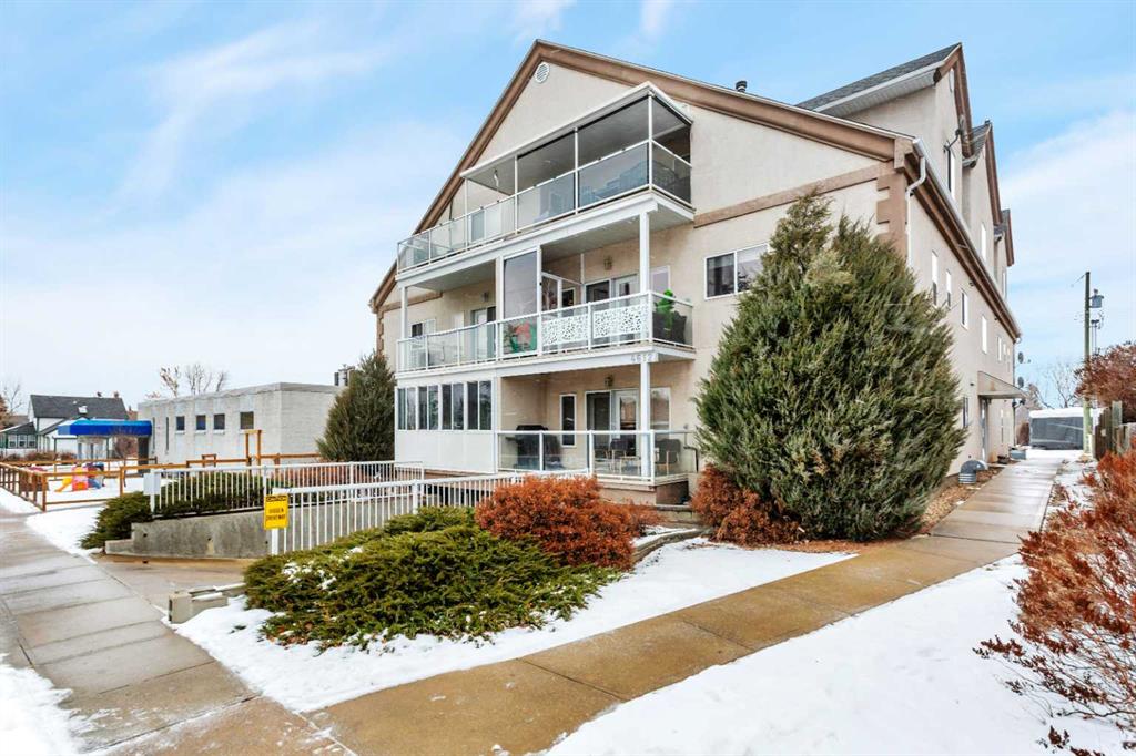 Picture for 204, 4612 50 Avenue 