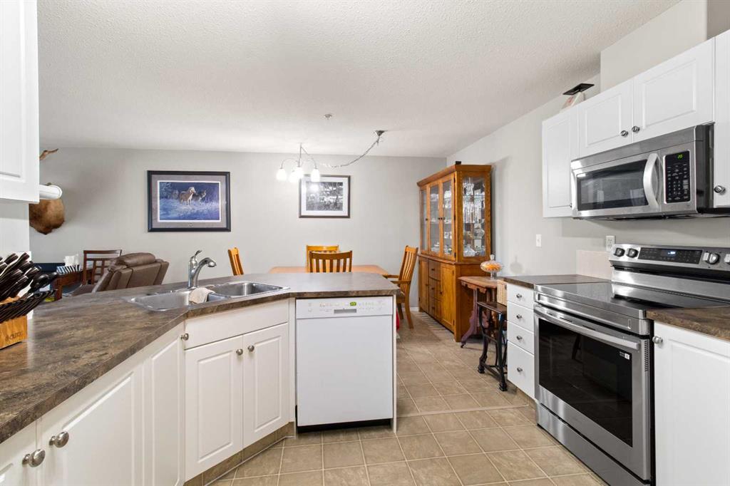 Picture for 211, 3730 50 Avenue 