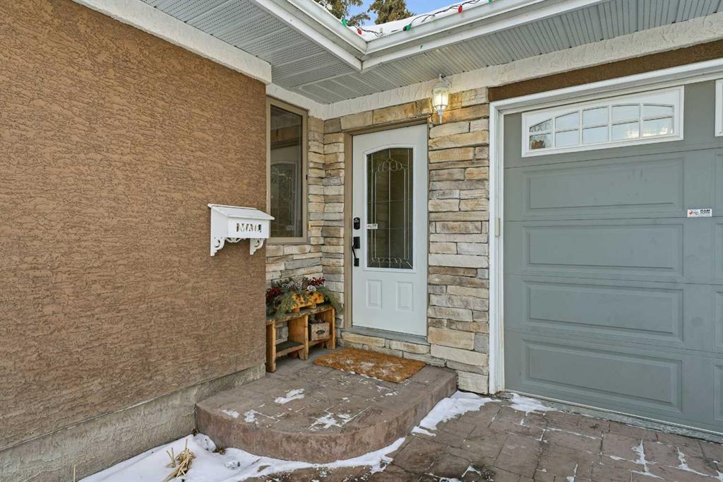 Picture for 14 Sherwood Crescent 